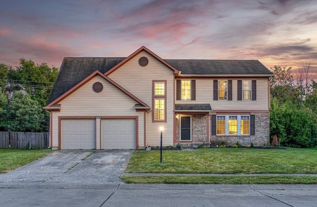 Modernhome |King-Bed |FirePit |Sleeps 12| Large Groups