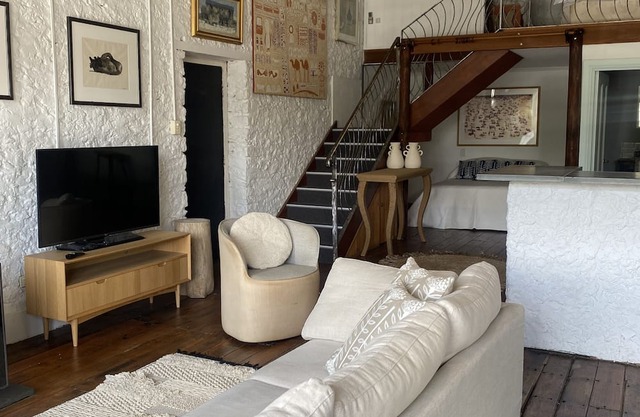 Stunning and Spacious Loft-Style Apartment in Historic Auburn