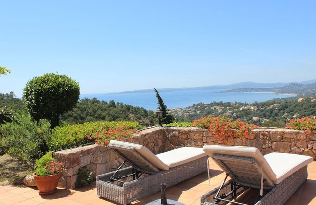 Villa with magnificent sea view