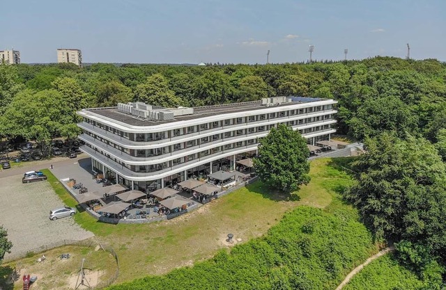 Serene Haven w/Wellness Center, Gym Access & Dining | Nature Reserves Nearby