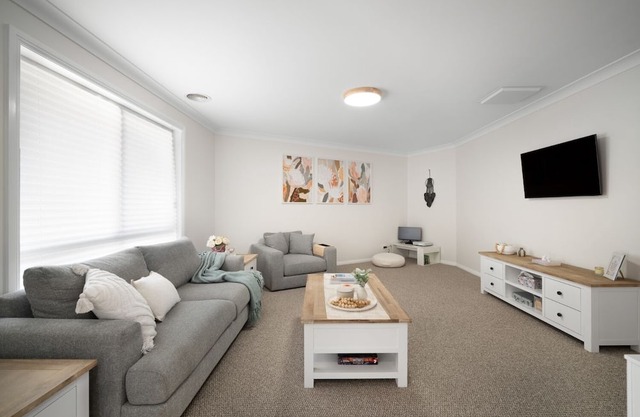 Spacious 4BR Retreat in Ideal Suburb of Tatton - Pet Friendly