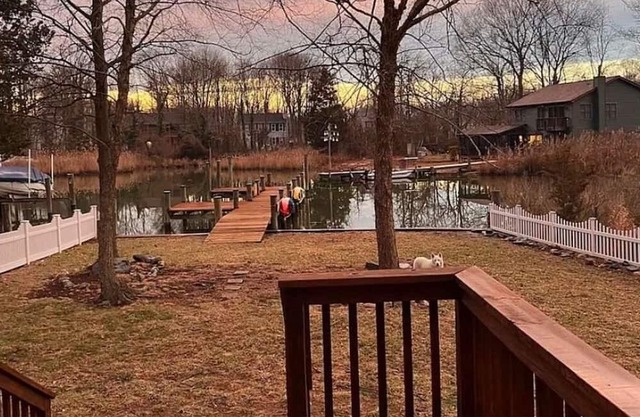 Pet-Friendly 3-Bedroom Home with Private Pier – Perfect Waterfront Retreat!