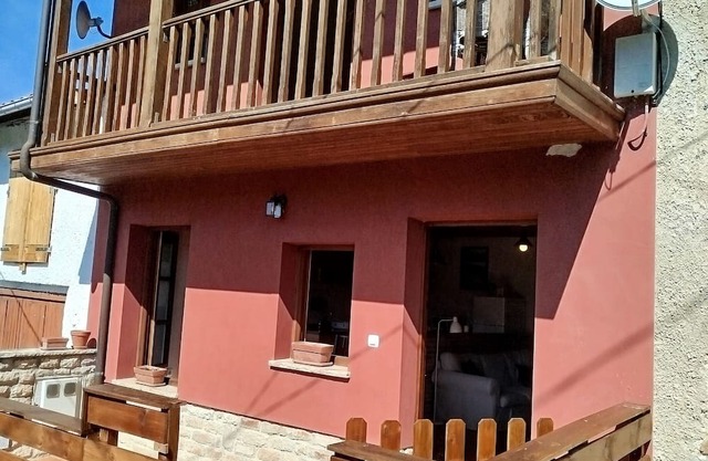 Charming rural house in NIAO