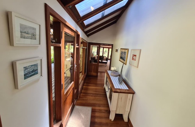 Tranquil family getaway, surrounded by amazing bushland and wildlife.