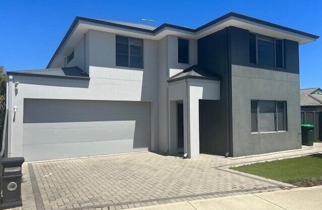 4 Bedroom Modern Townhouse