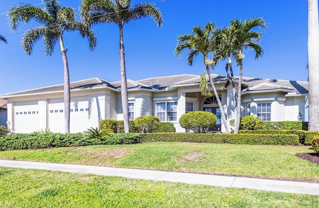 Starfish Ct, 140 in Marco Island