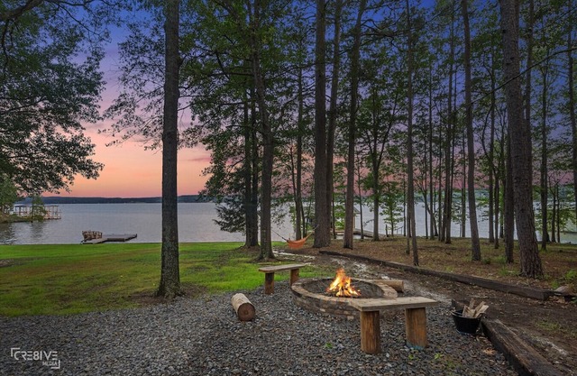 Cypress Bungalow on Lake Claiborne +RV pad