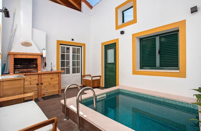 'Casa Valada My Land' with Shared Pool, Wi-Fi and Air Conditioning