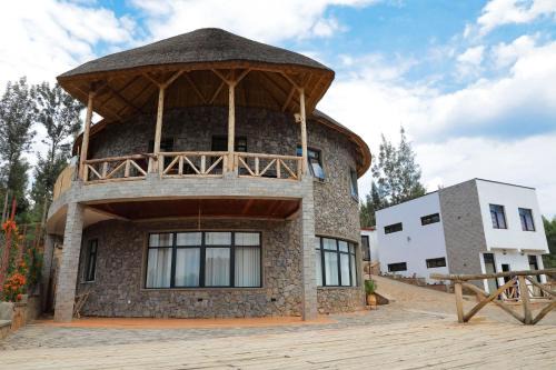 Lake Muhazi Villa, Up to 12 Guests