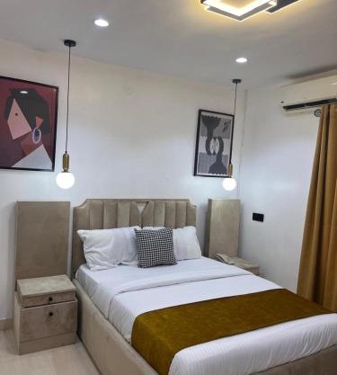 Zarah Residence