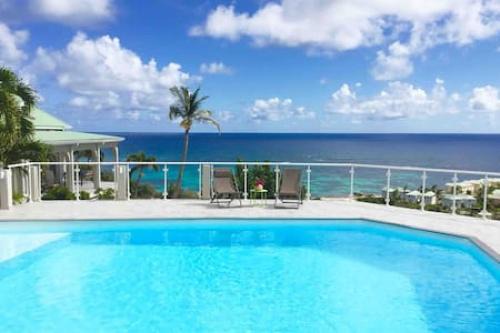 V4 Magical view of the ocean and Saint Barth