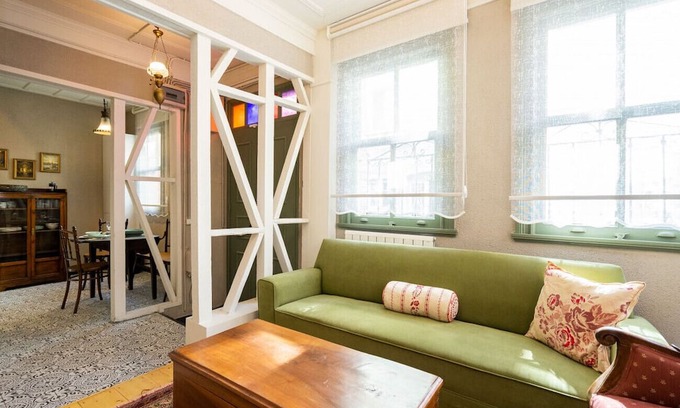 Balat Apartment | Classy Duplex Apartment w Balcony Near Golden Horn