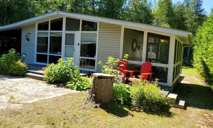 Sauble Beach Cottage | Bruce Pines Cottage at Sauble Beach, Tranquility