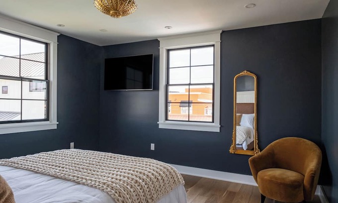 Wildwood House | The Mudhen Manor House