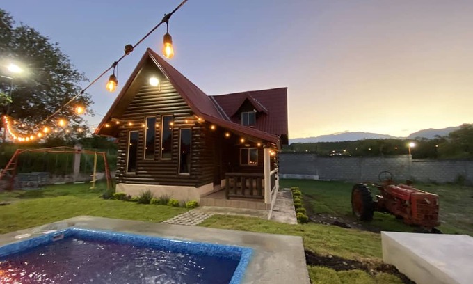 Montemorelos Cabin | Cabaña Alanis
