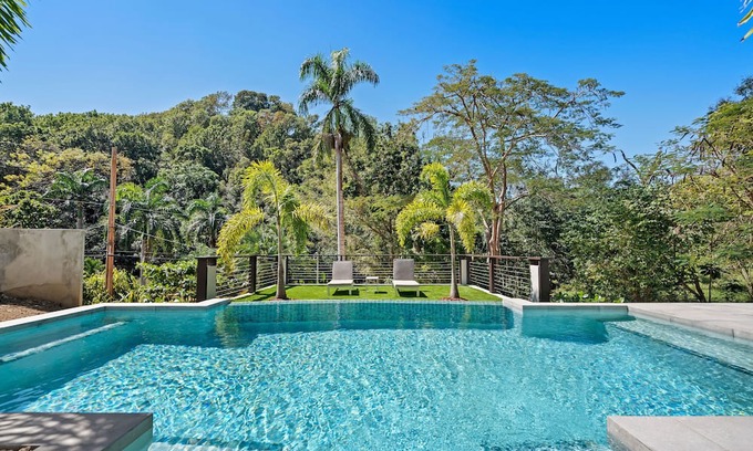 Ensenada House | NEW VILLA w/ pool - La Joya Rincon