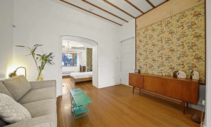 Downtown Eastside House | Charming Character-filled Heritage Home near DT