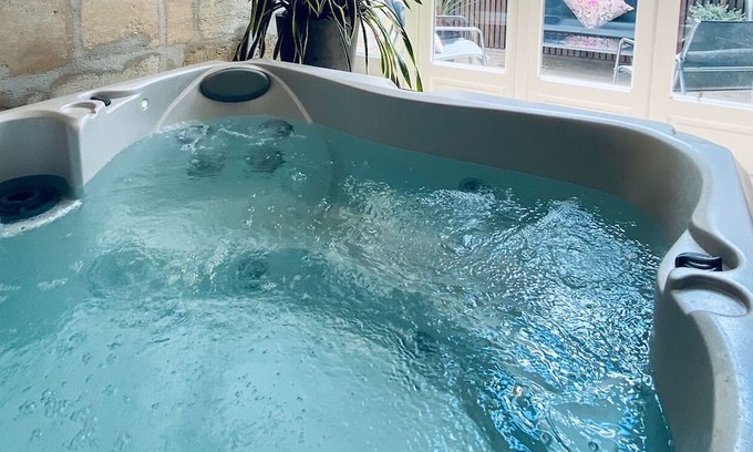 Saint-Bruno - Saint-Victor Apartment | Le 50 Suite & Spa