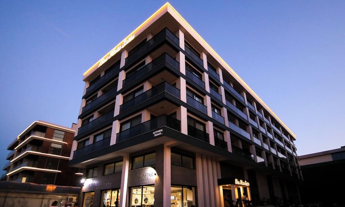 Ilica Hotel | 5137. Sok. No 2