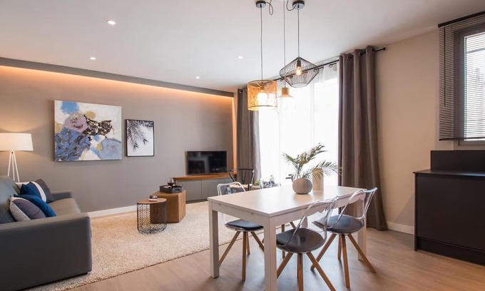 Sitges Apartment | Sitges Spaces Seaside Beach Flat- 4 Bedroom/2Bathroom/Terrace- Sleeps up to 8