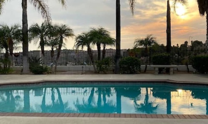 Fallbrook House | High on the Hill Serene View Home on Avocado Grove