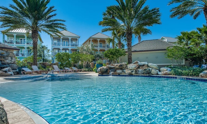 Villages of Crystal Beach House | Lagoon Pool-Heated for Spring break, 2 Living Areas, Walk to Beach