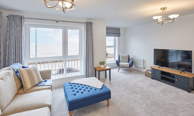 Whitley Bay House | Host & Stay | 3 Queens Court