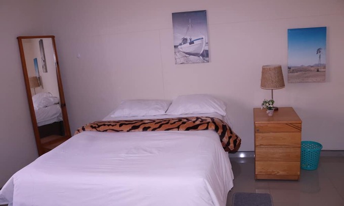 Vineta House | FrankeStreet Self Catering Accommodation