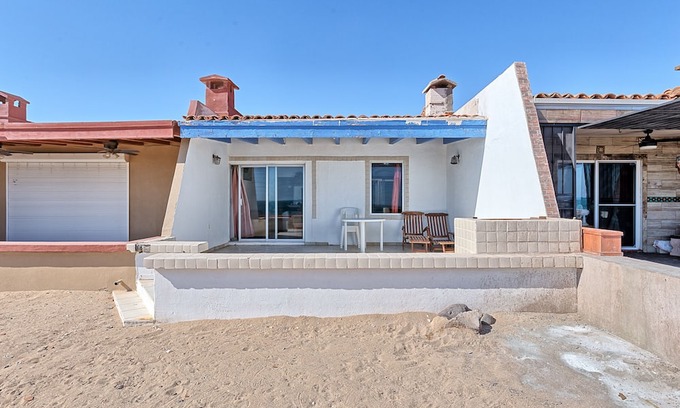 Benito Juarez House | La Gaviota - Nice beach front two bedroom two bath condo in Mirador area