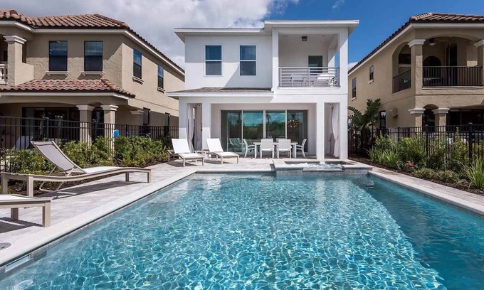 Reunion House | Modern Home with Upscale Living at Reunion