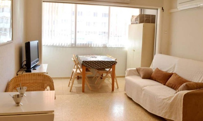 Le Lavandou Apartment | Apartment Le Lavandou, studio flat, 4 persons