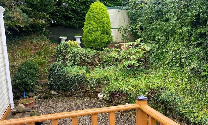 Carnforth Cabin | 2 Bed Caravan-sleeps 6-pet Friendly