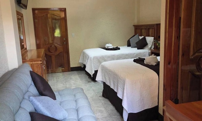San Felipe Hotel | Hotel del Bosque San Felipe Retalhuelu