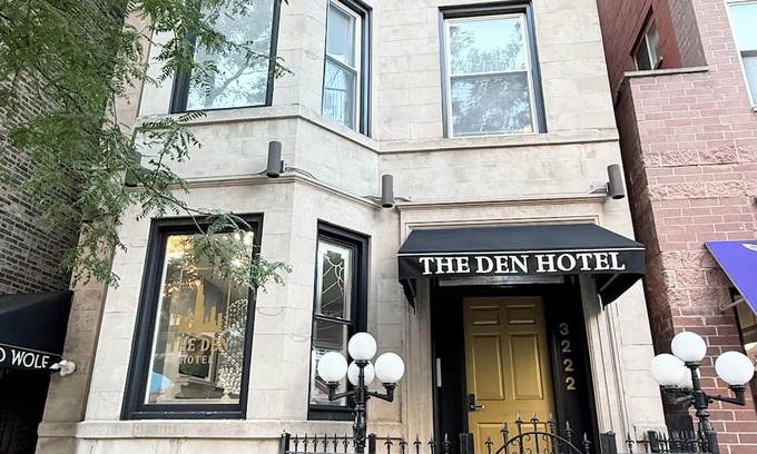 Lakeview Hotel | The Den Hotel