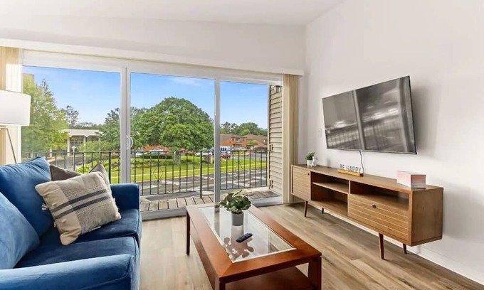 Orange Prairie Apartment | The Concord Place