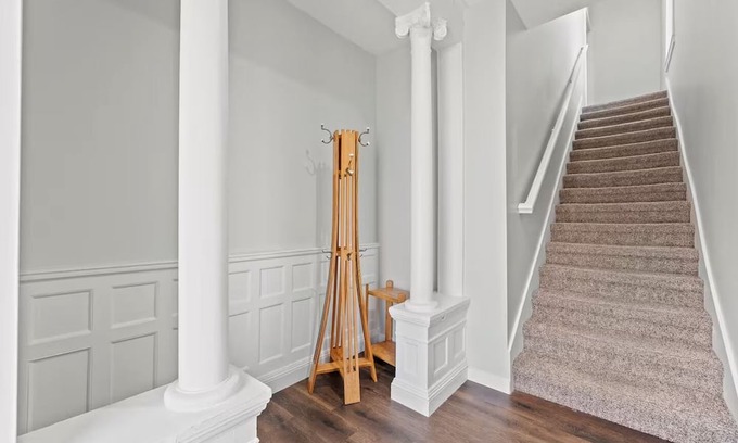 West Central Apartment | Downtown Fort Wayne Triplex- Apt. B