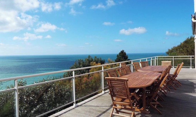 Saint-Pierre-en-Port House | Villa Le Rayon Vert - ST PIERRE EN PORT
