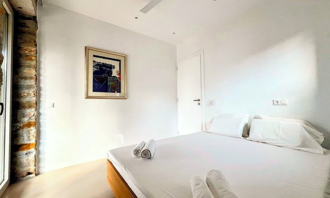 Koundouros Apartment | Tzia Authentic Stone Apt with Sea View