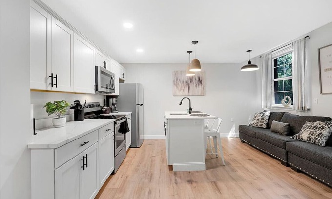 Biddeford Apartment | Maine Retreat: 1BR, Close to Old Orchard Beach