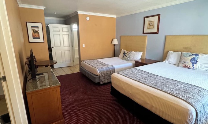 Oceano Hotel | Dune Surfer Inn