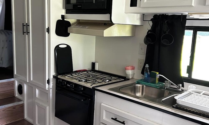 Buckley RV Rental | Buckley Hide A Way - No Fees