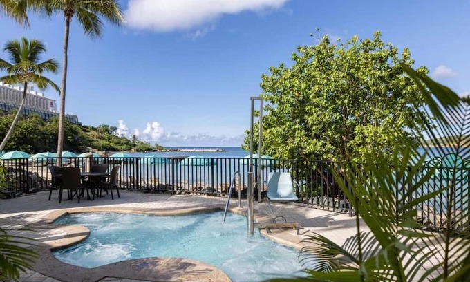 Estate Bakkero Resort | Oceanside 2-bedroom Marriott Frenchman's Cove Resort 2-Bedroom, Beach & Pool