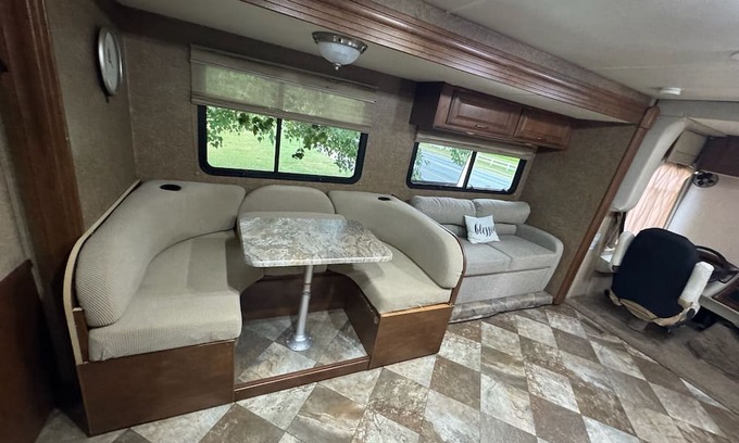 Woodbine House | Camper/RV in Woodbine, NJ