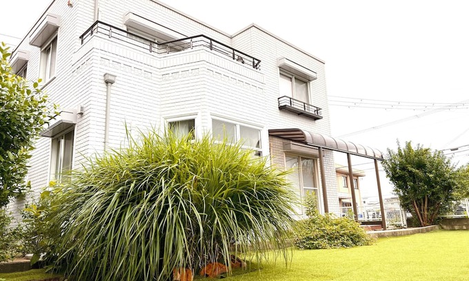 Omihachiman House | Prime Location, Spacious, 2BA, Quiet, 35 Min to Kyoto