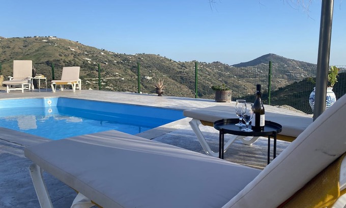 Archez Cottage | Cottage 'Casa Marina' with Mountain View, Wi-Fi and Air Conditioning