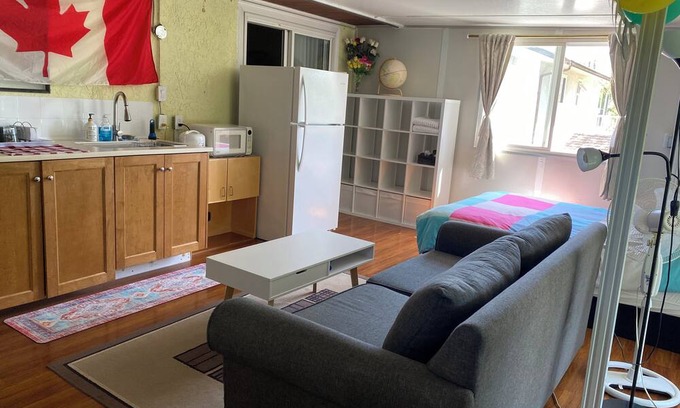 Guildford Apartment | Cozy and clean