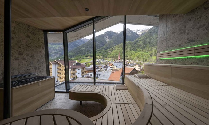 Umhausen Apartment | Holiday apartment with balcony and wellness area