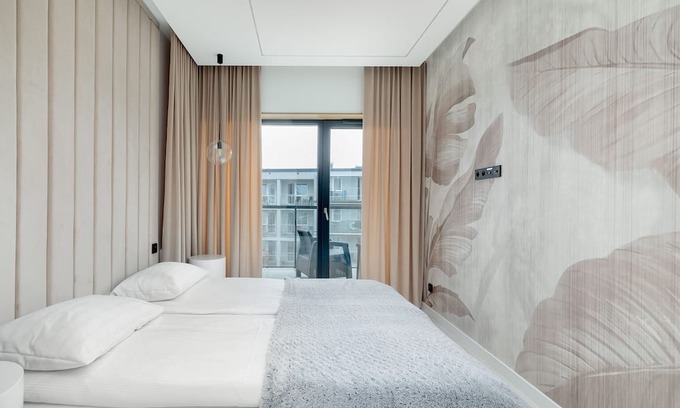 Ustronie Morskie Apartment | Beachside Apartment by Renters