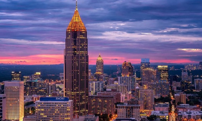 Chosewood Park House | Stylish & Modern Atlanta Retreat Near Grant Park!