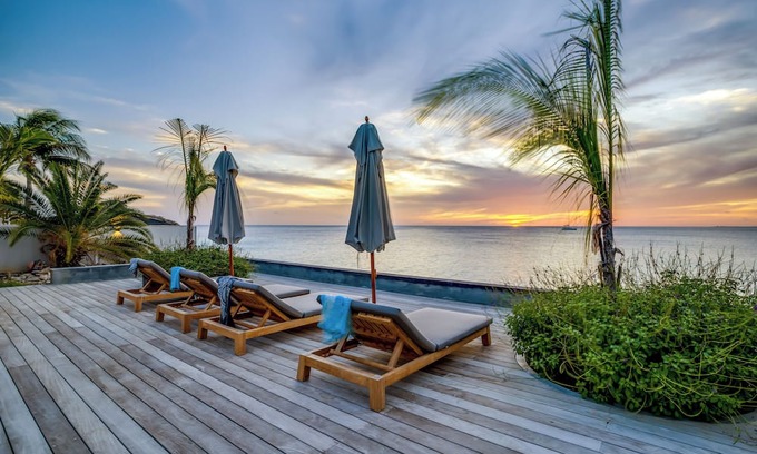 Belnem Villa | Amazing Piet Boon ocean front villa on Bonaire; Villa Tjitjak